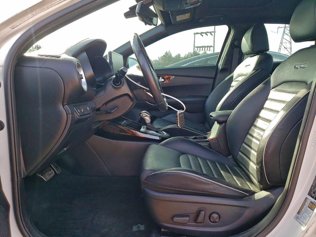 2022 KIA FORTE