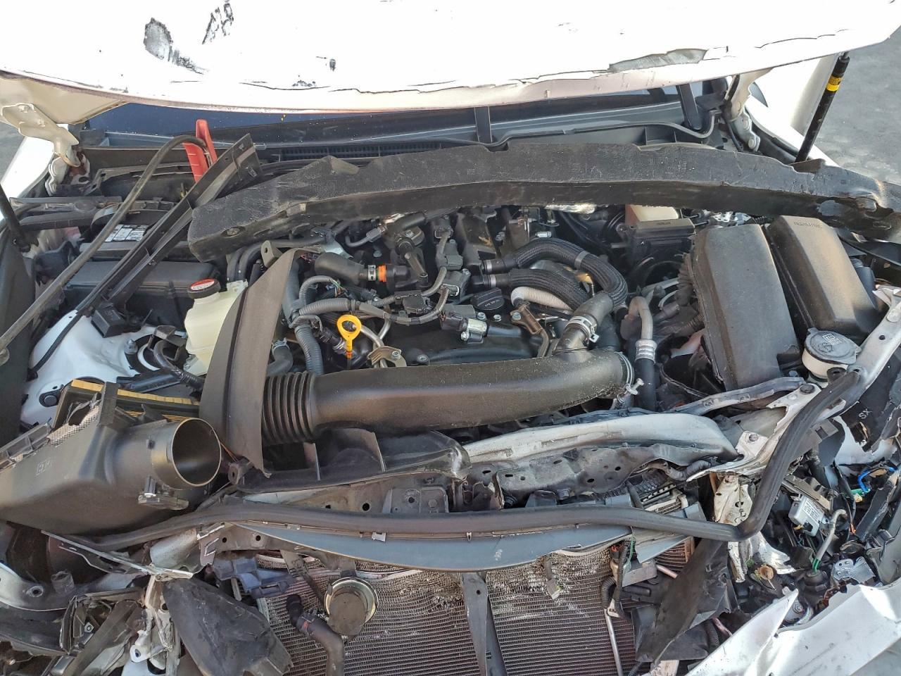 2016 LEXUS IS 200t