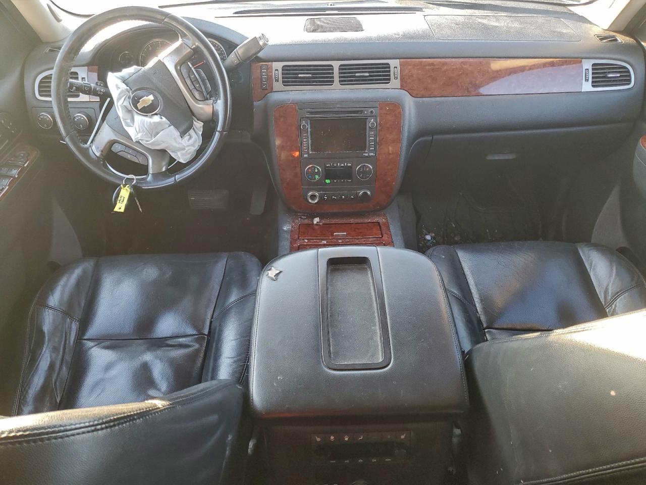 2010 CHEVROLET Suburban