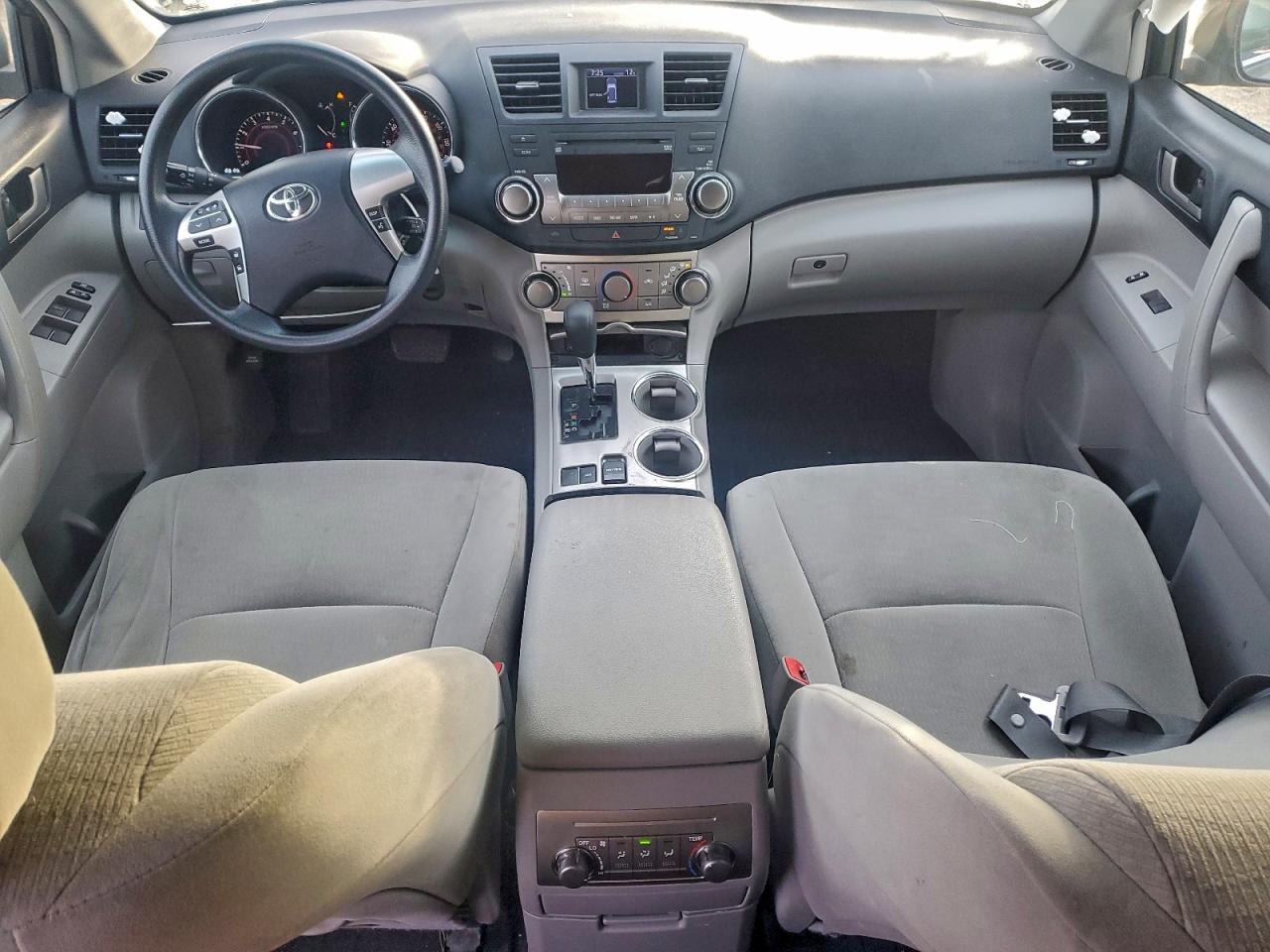 2012 TOYOTA HIGHLANDER