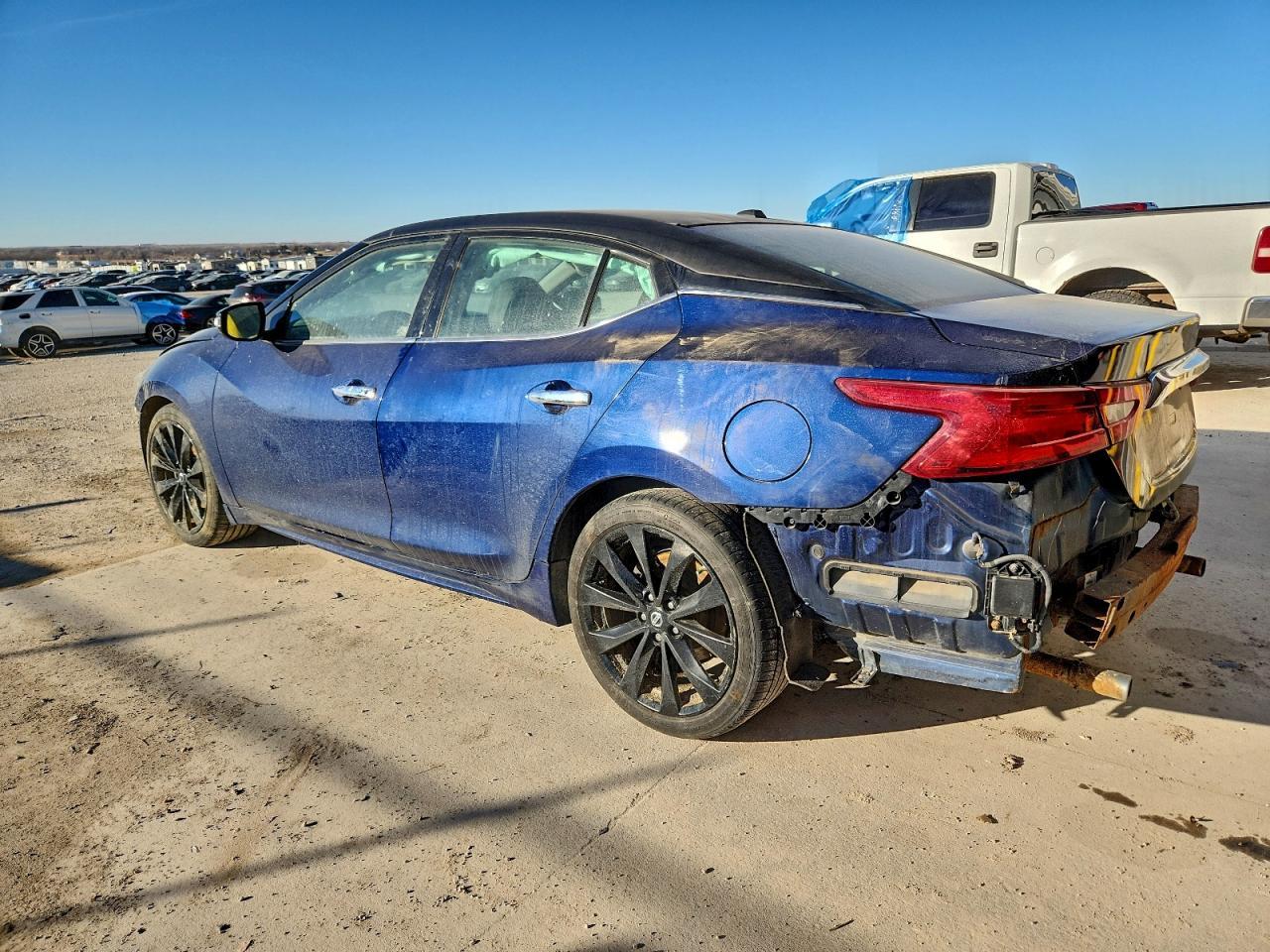 2016 NISSAN Maxima