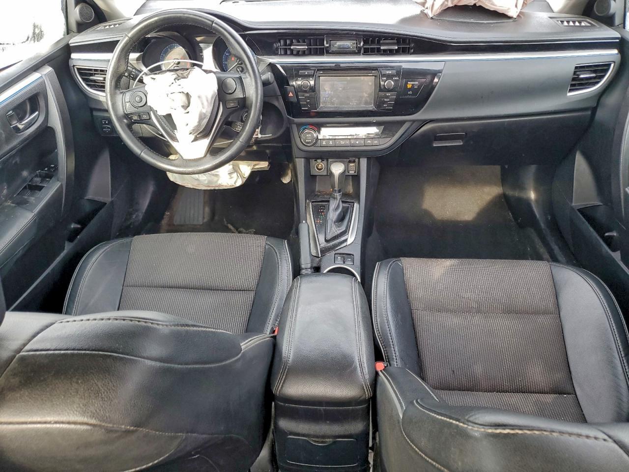2015 TOYOTA COROLLA
