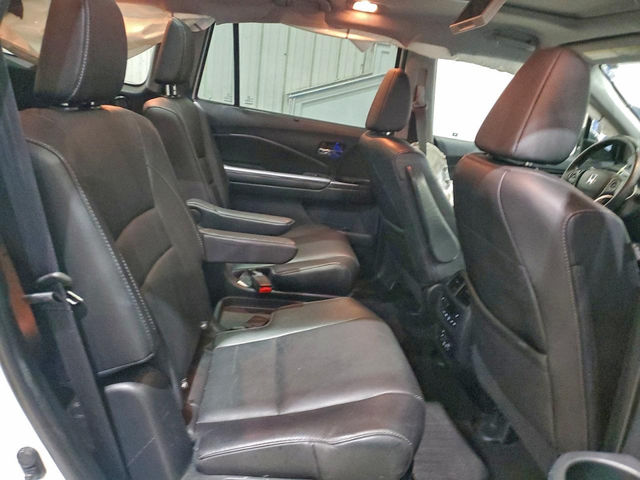 2017 HONDA PILOT