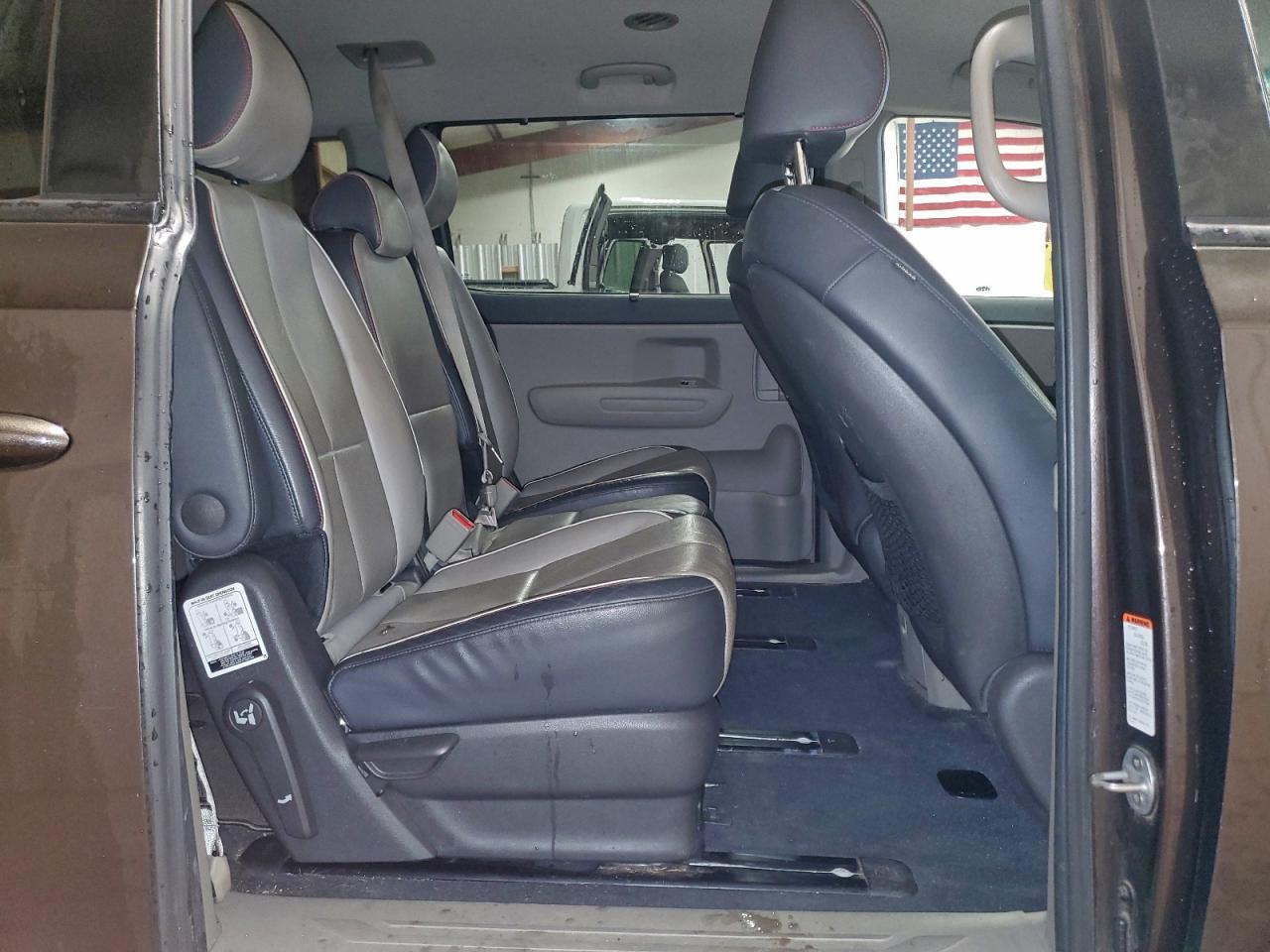 2017 KIA SEDONA