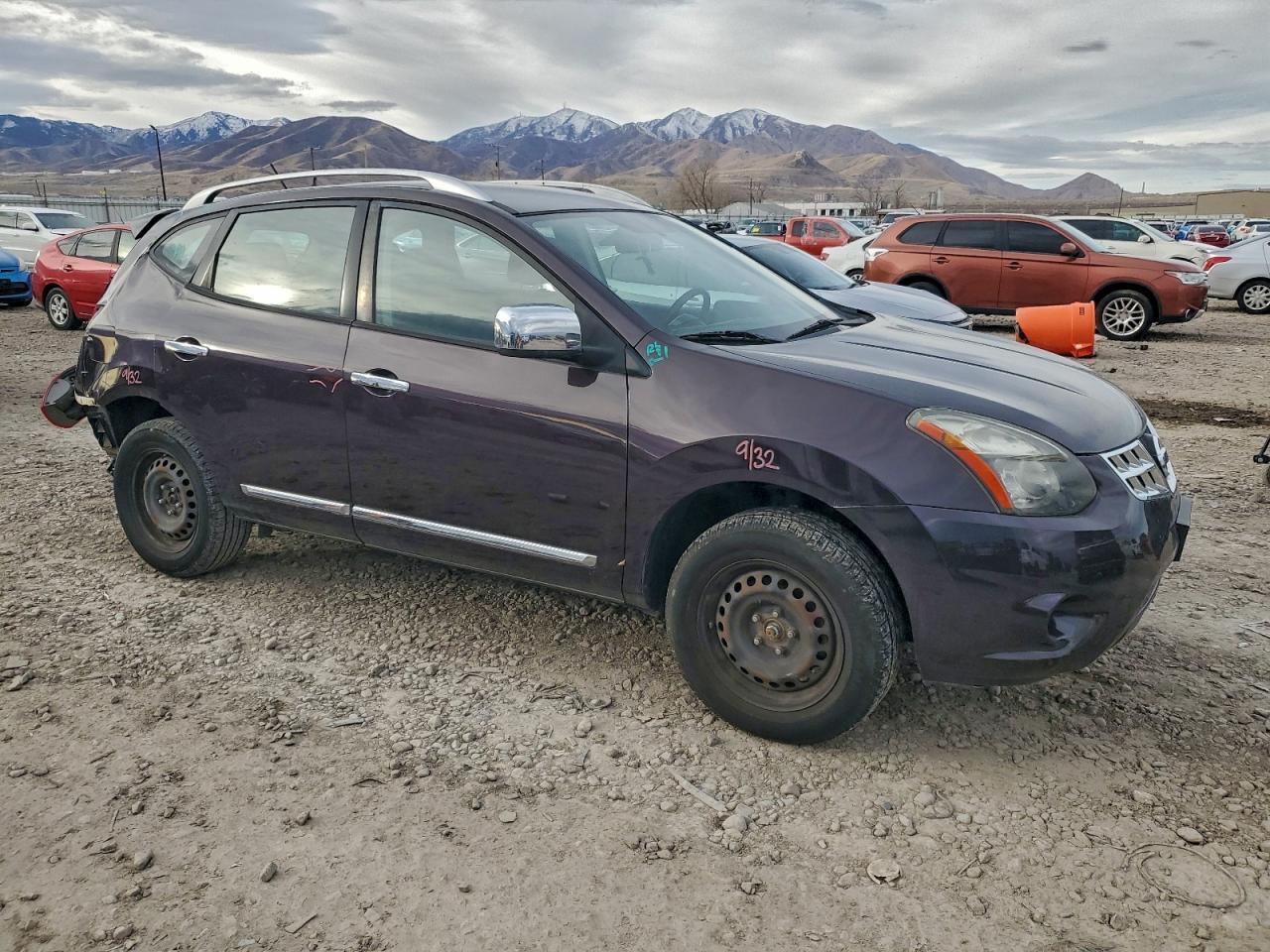 2014 NISSAN ROGUE