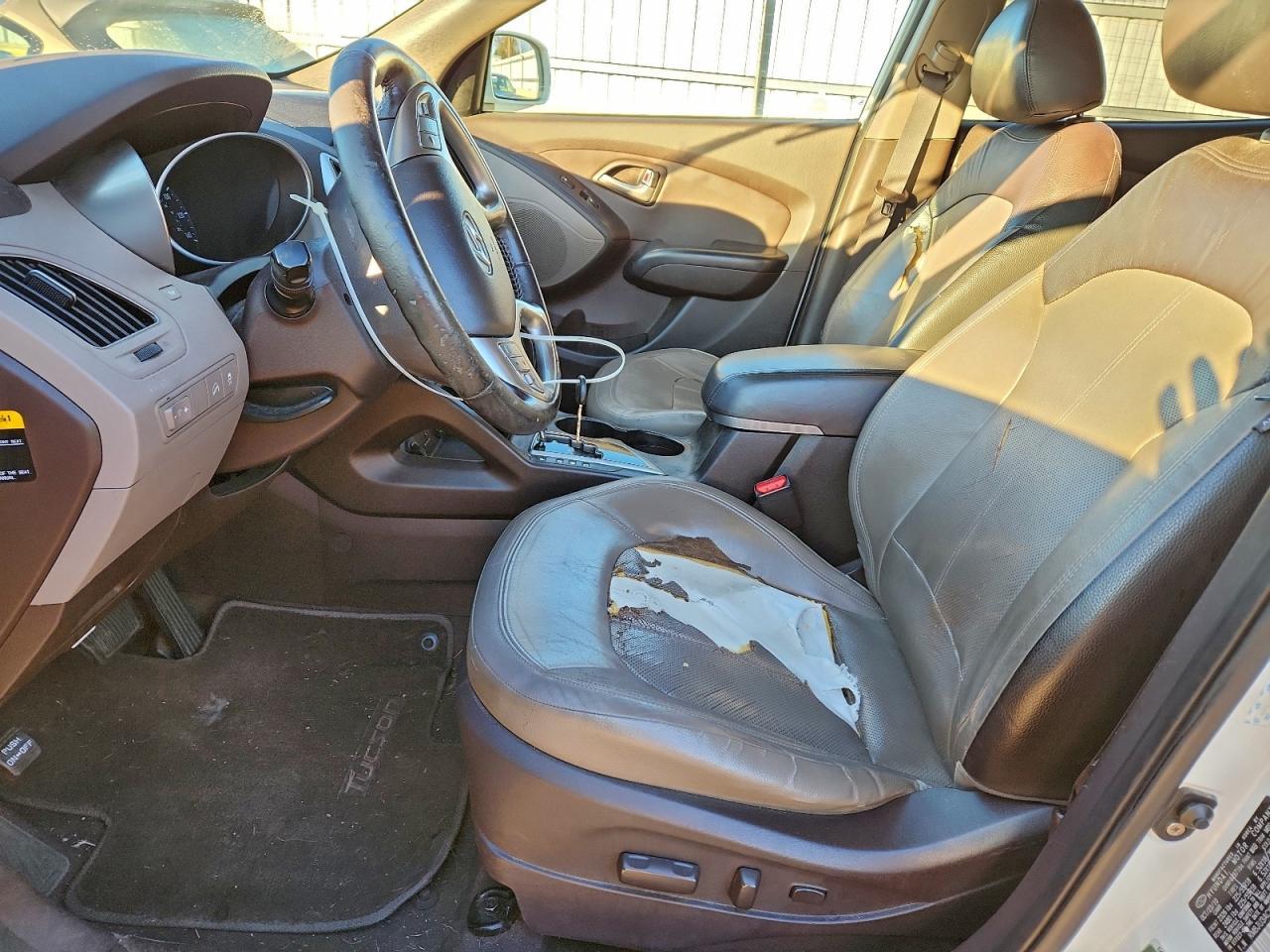 2011 HYUNDAI TUCSON
