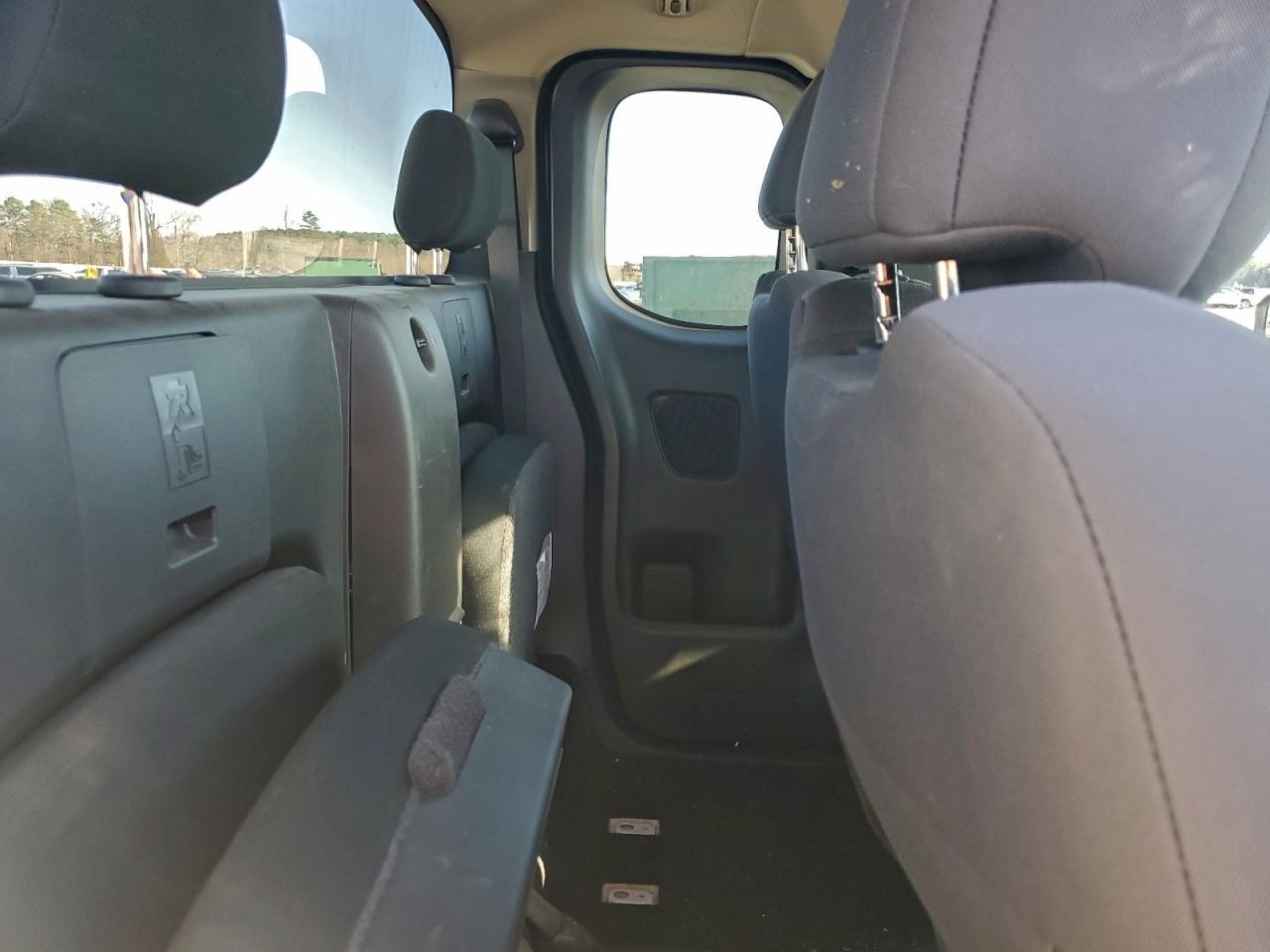 2023 NISSAN Frontier