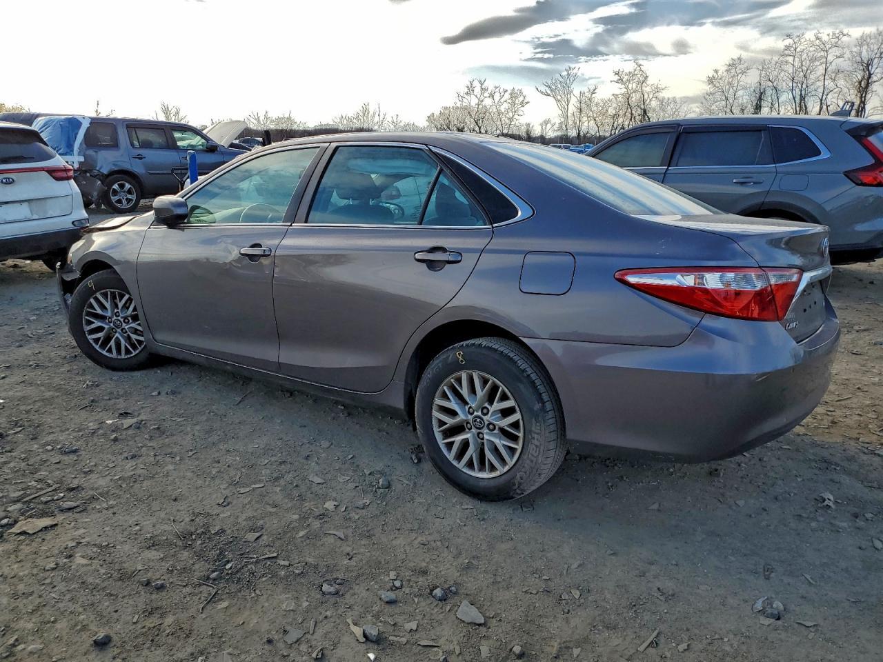 2017 TOYOTA CAMRY