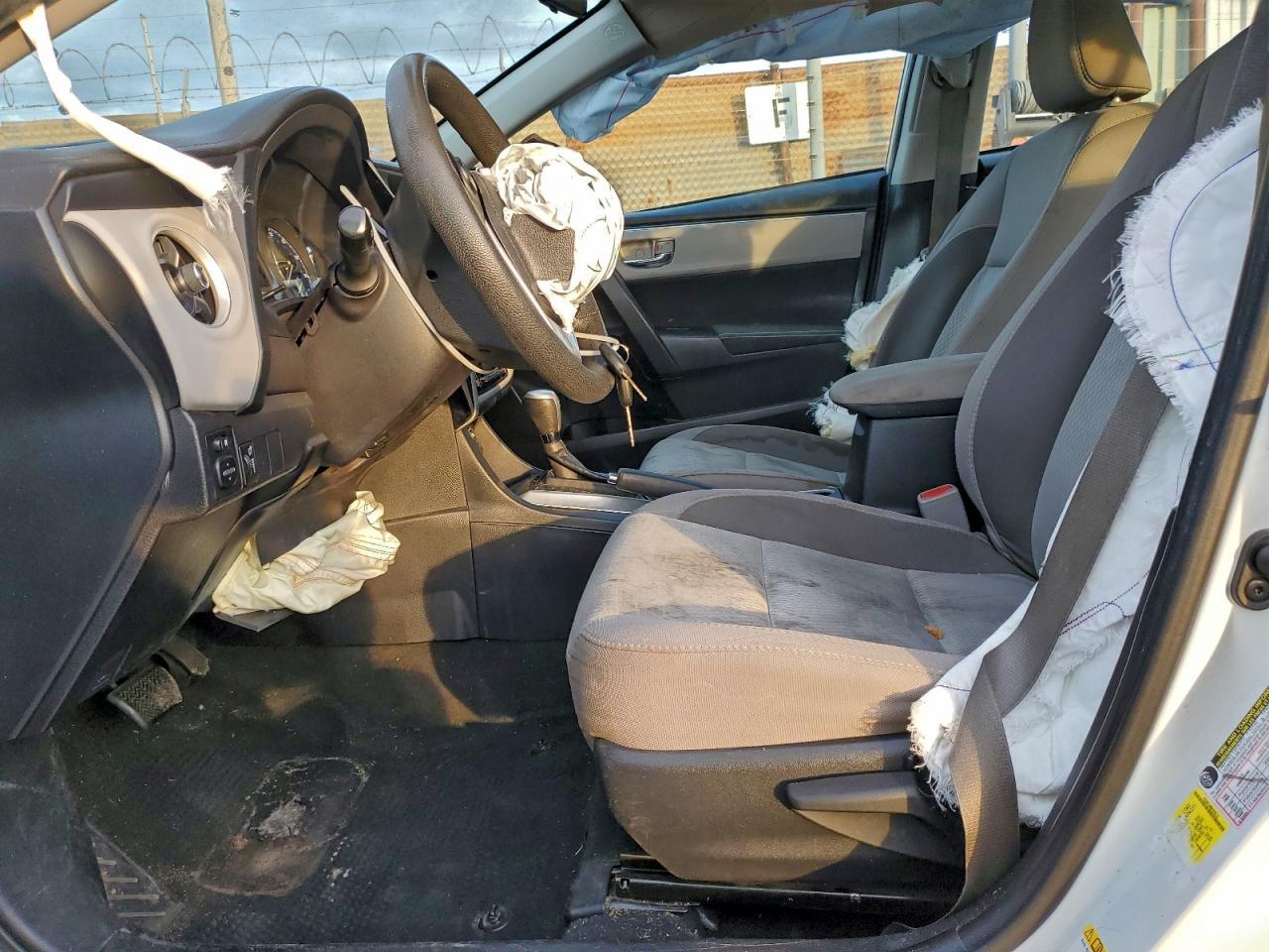 2017 TOYOTA COROLLA
