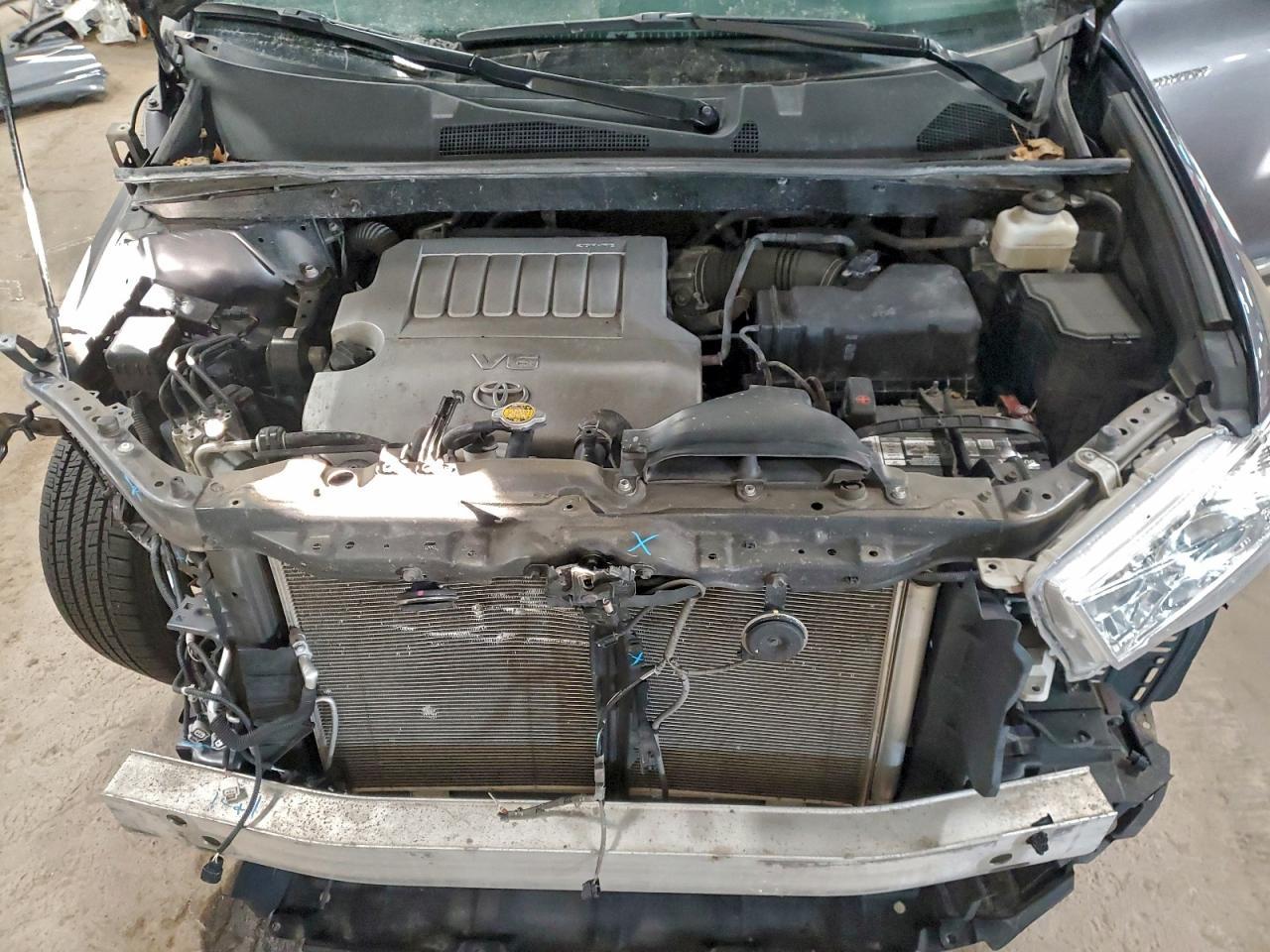 2013 TOYOTA HIGHLANDER