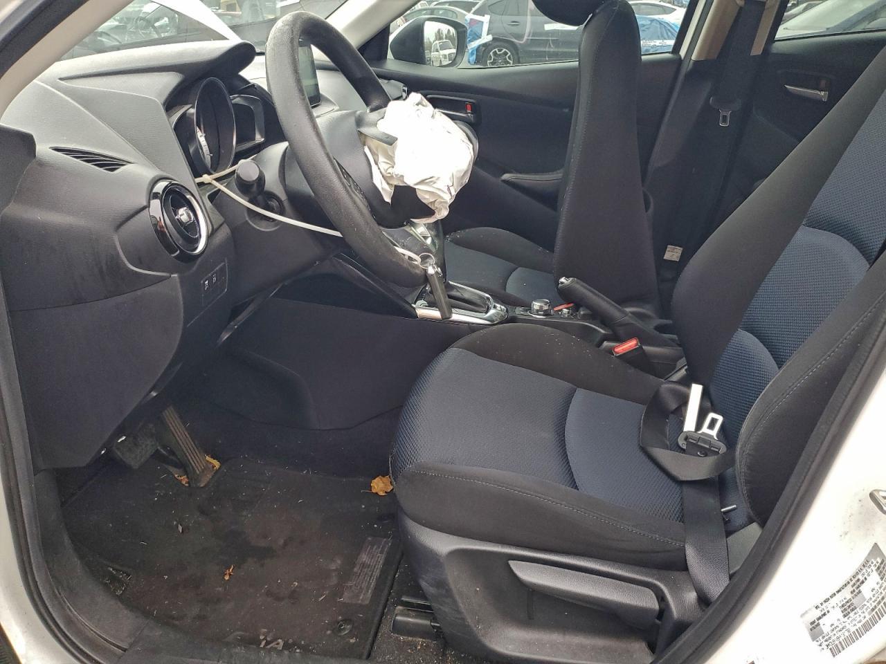2017 TOYOTA YARIS