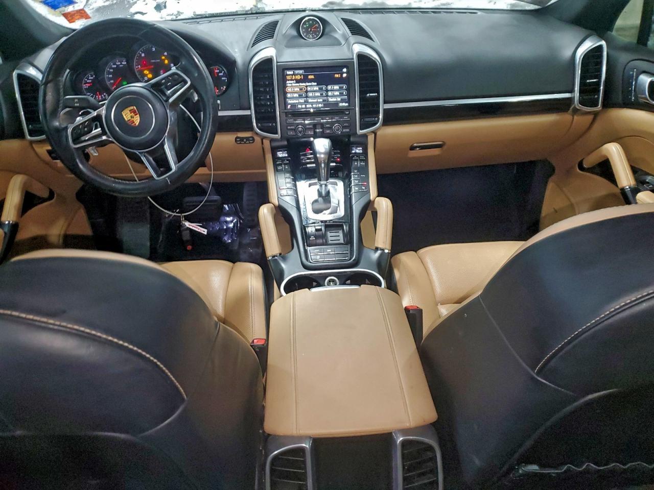 2015 PORSCHE CAYENNE