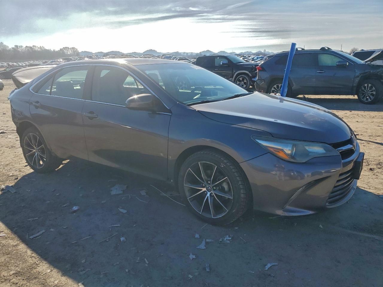 2015 TOYOTA CAMRY