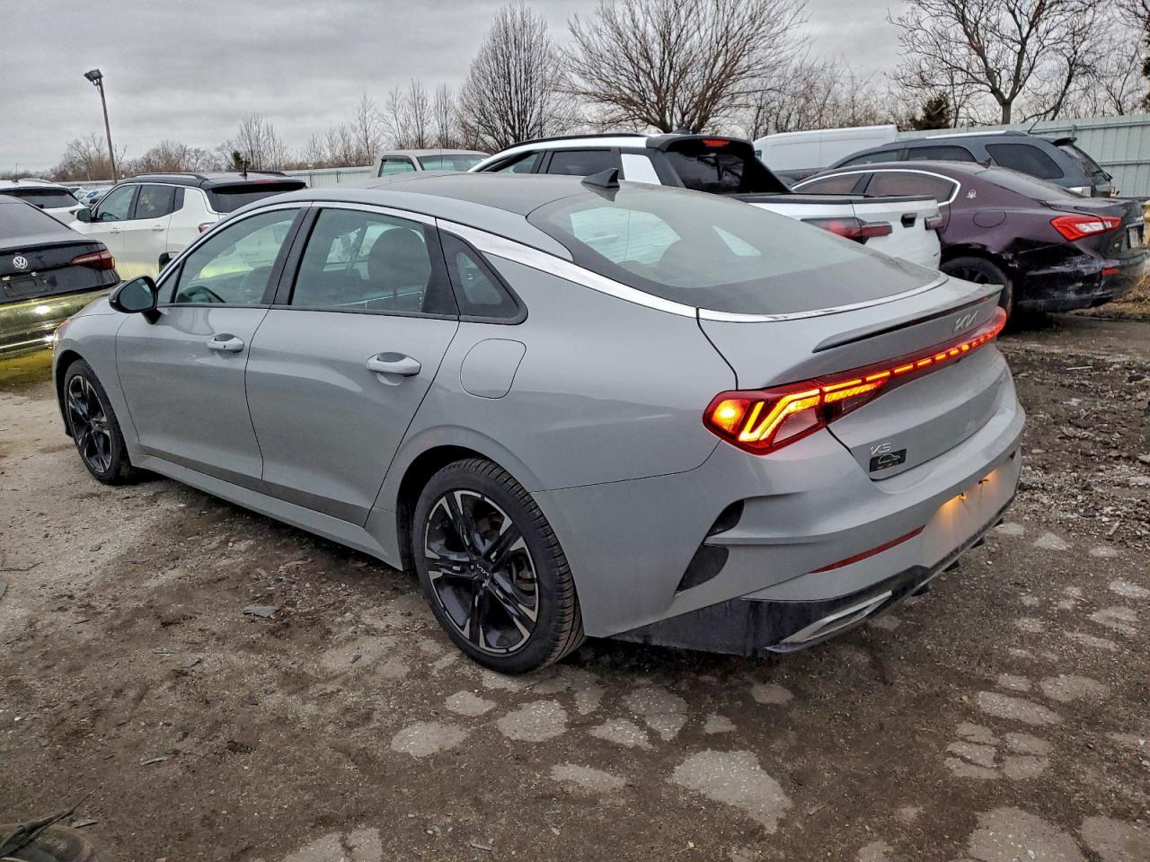 2023 KIA K5