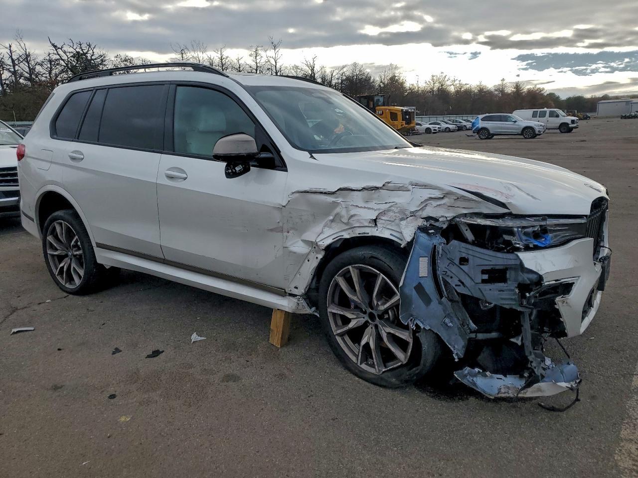2021 BMW X7