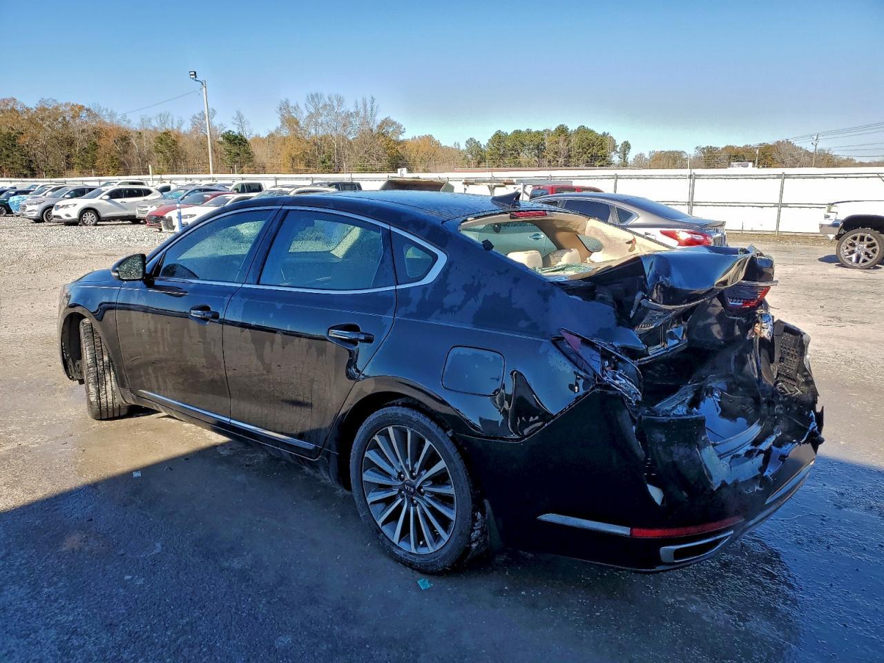 2017 KIA Cadenza