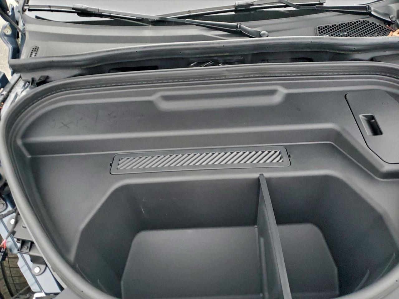 2025 AUDI Q6 e-tron