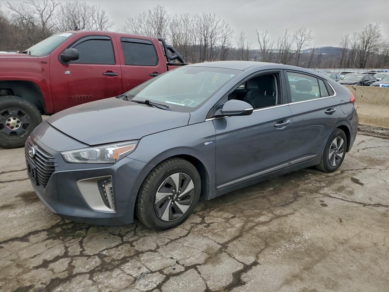 2017 HYUNDAI Ioniq
