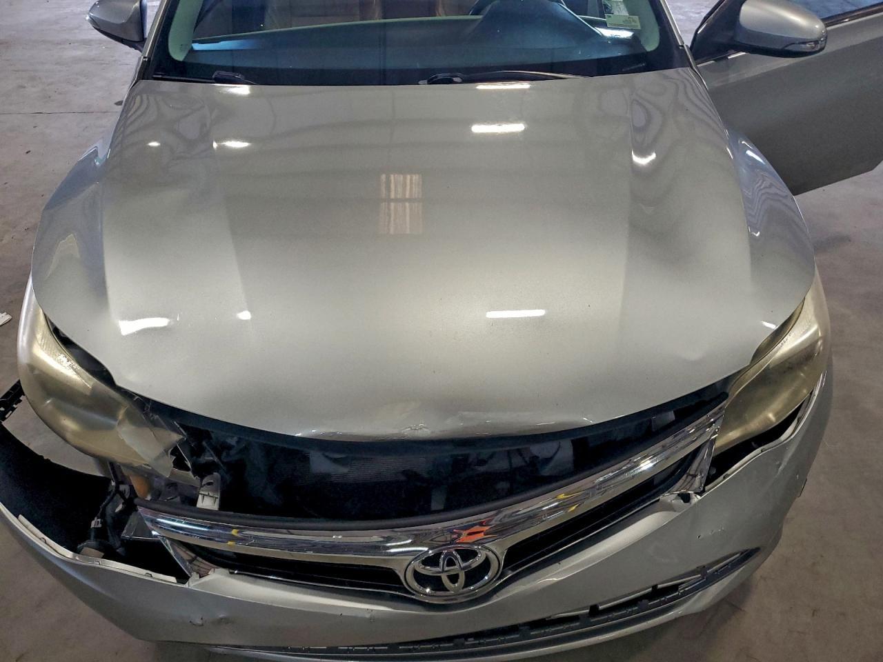 2015 TOYOTA Avalon