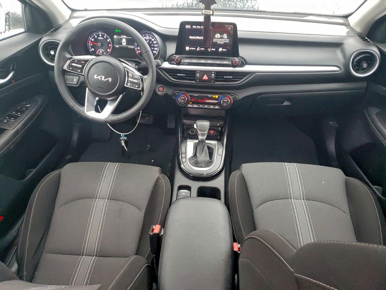 2024 KIA FORTE