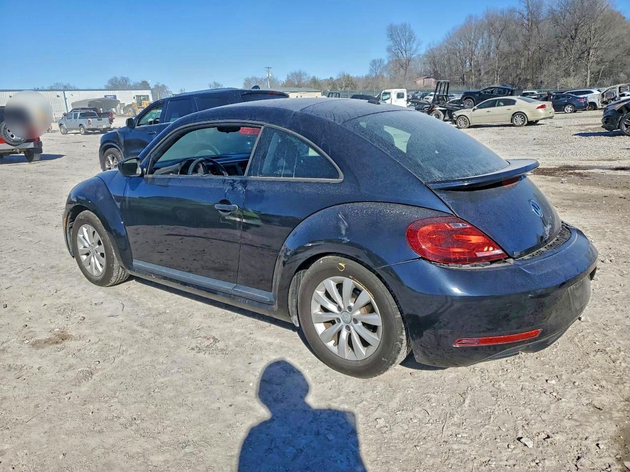 2018 VOLKSWAGEN Beetle