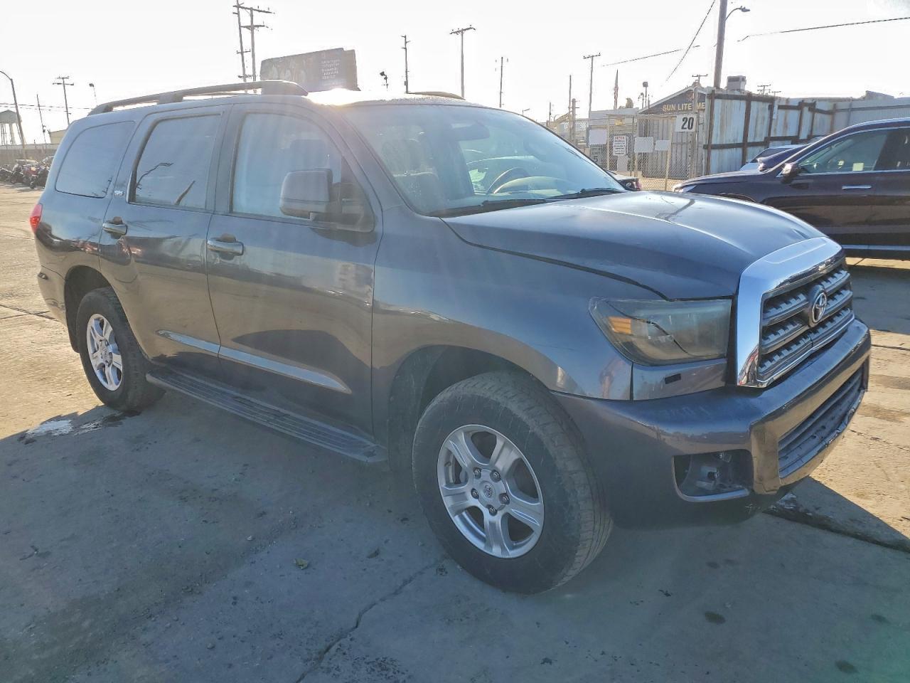 2015 TOYOTA Sequoia