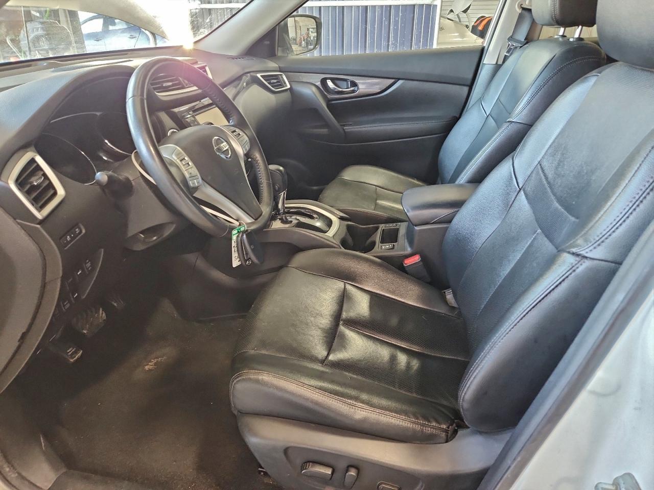 2016 NISSAN ROGUE
