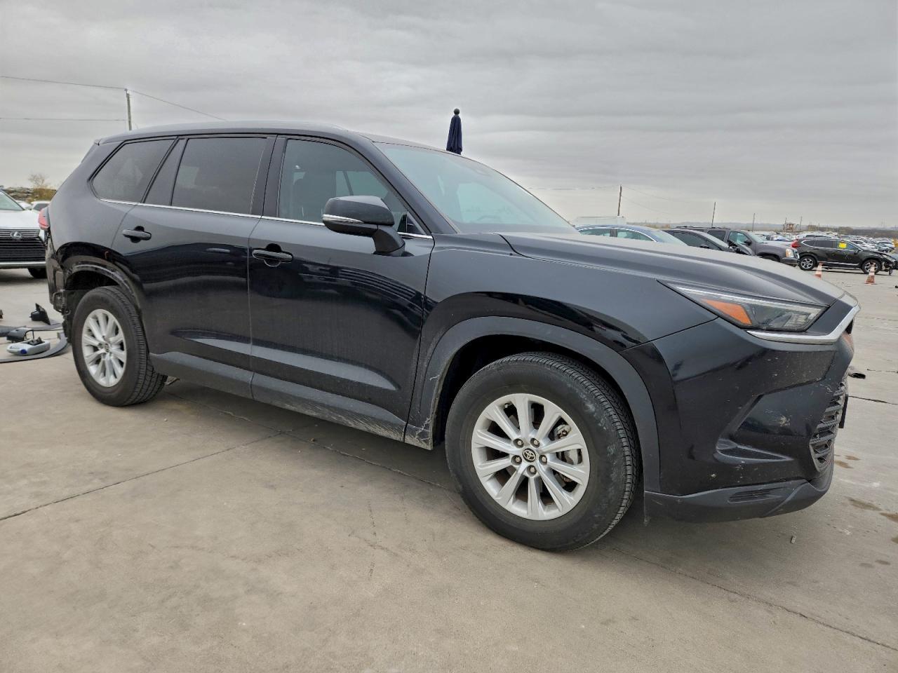 2024 TOYOTA HIGHLANDER