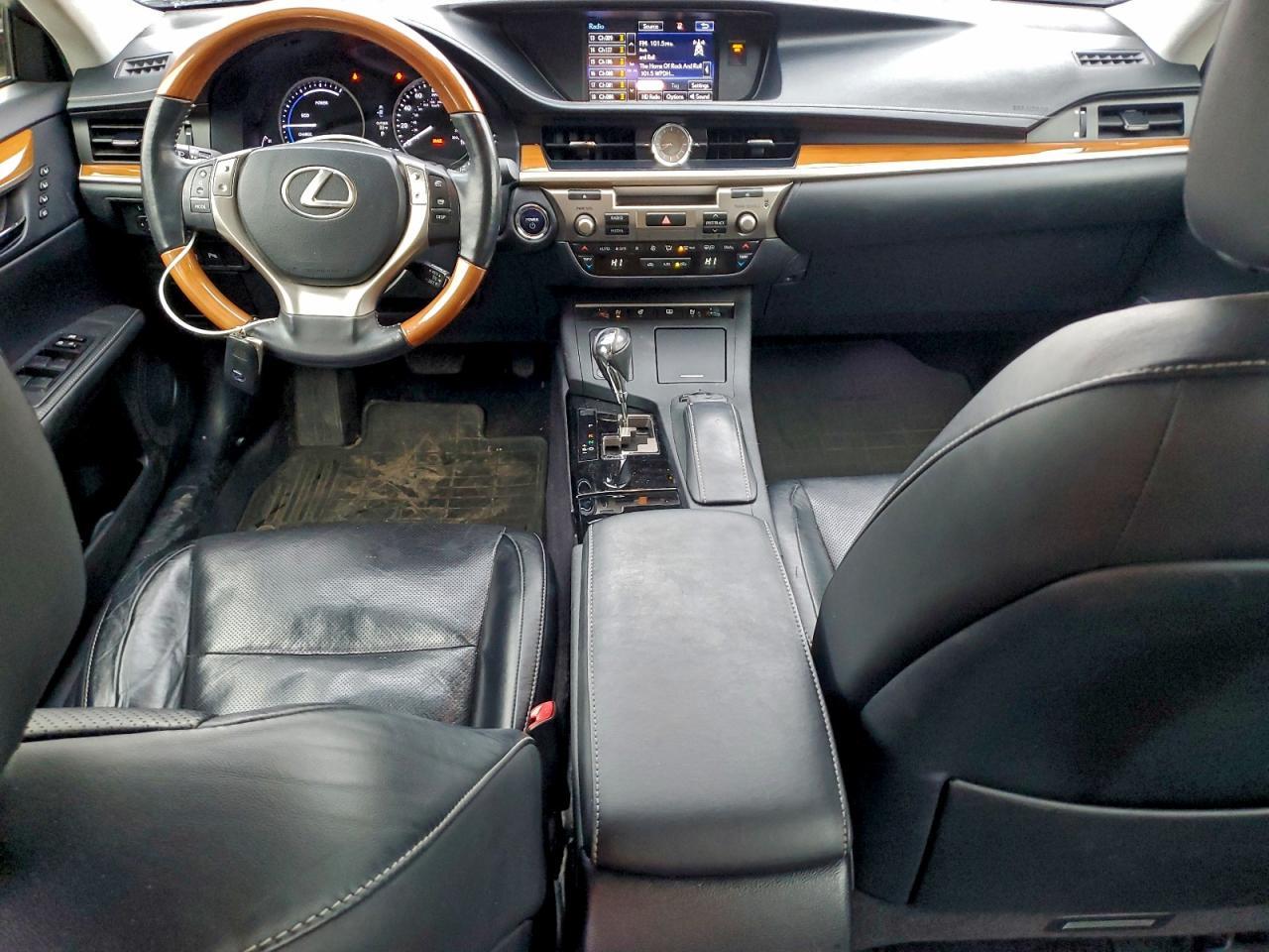 2015 LEXUS ES 300H