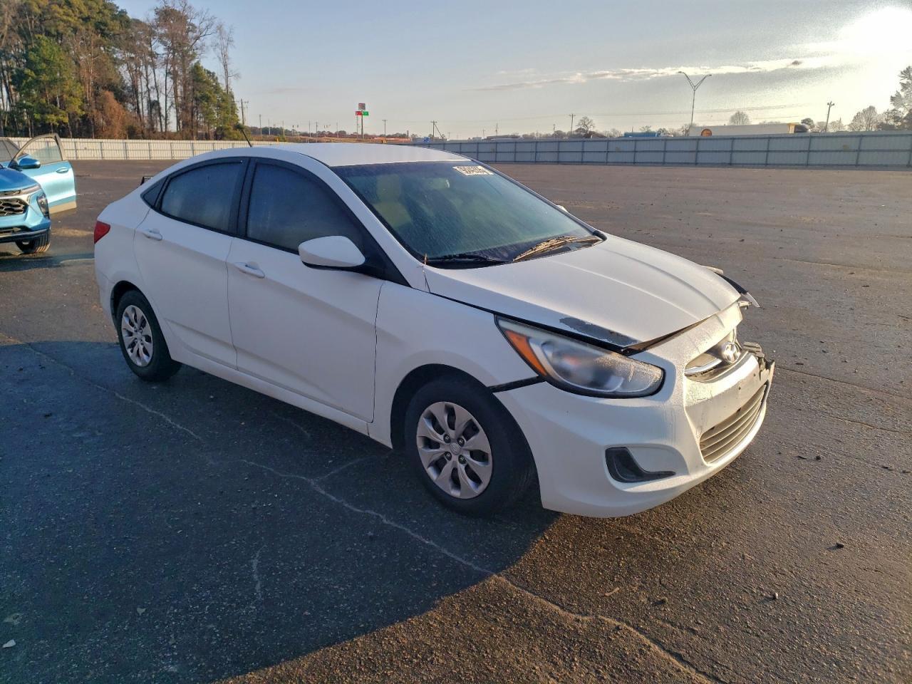 2016 HYUNDAI ACCENT