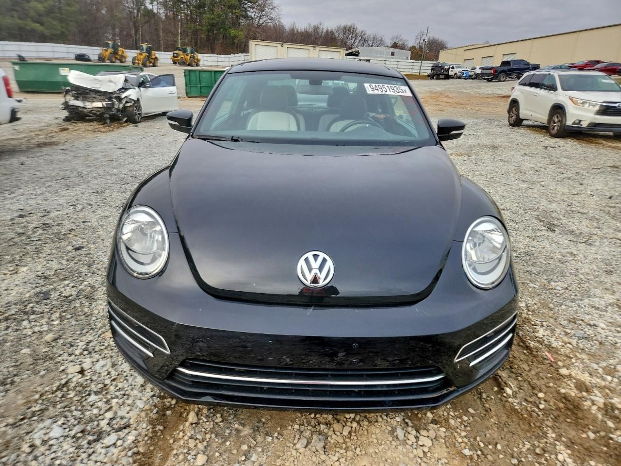 2019 VOLKSWAGEN Beetle