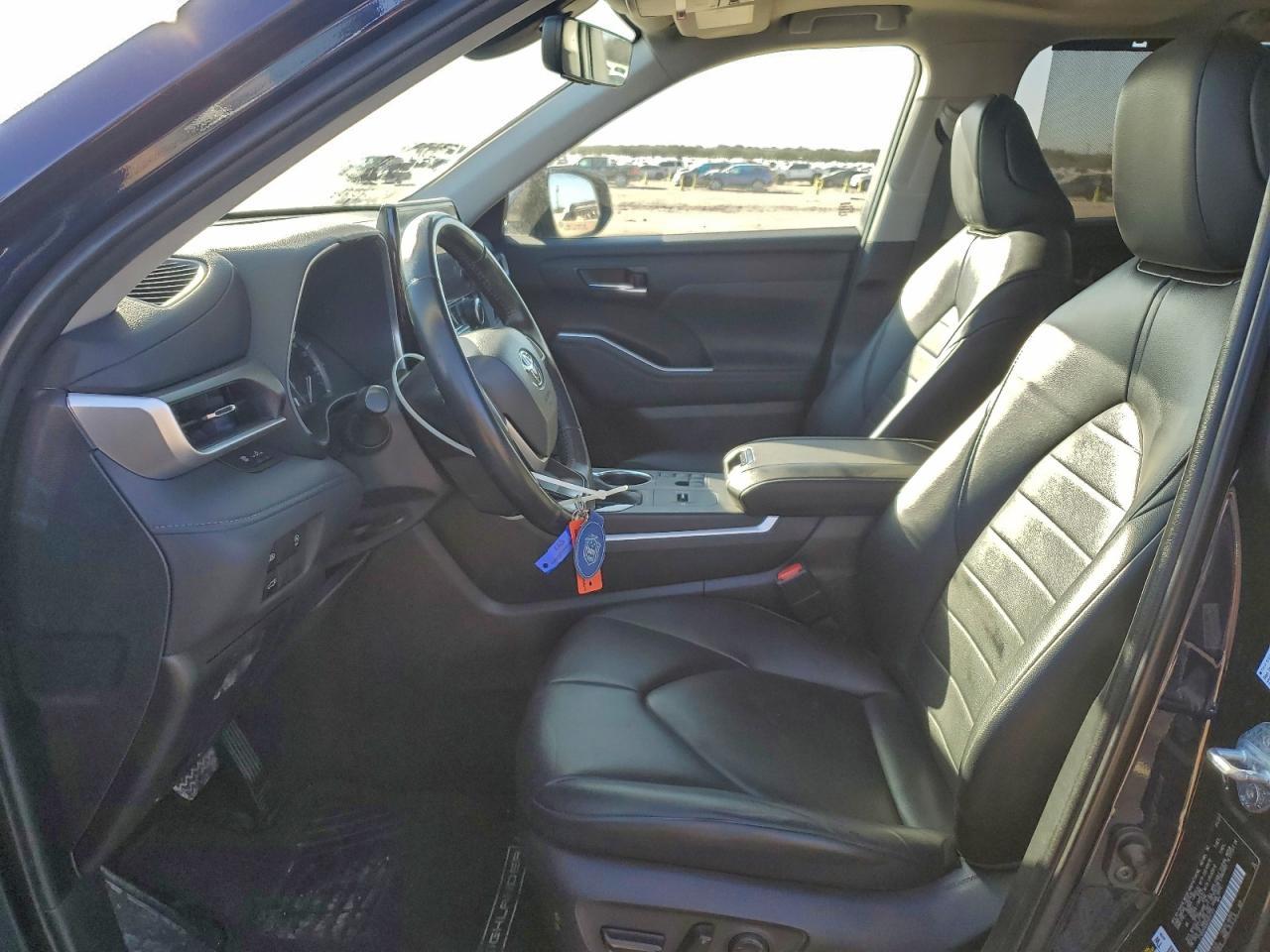 2023 TOYOTA HIGHLANDER