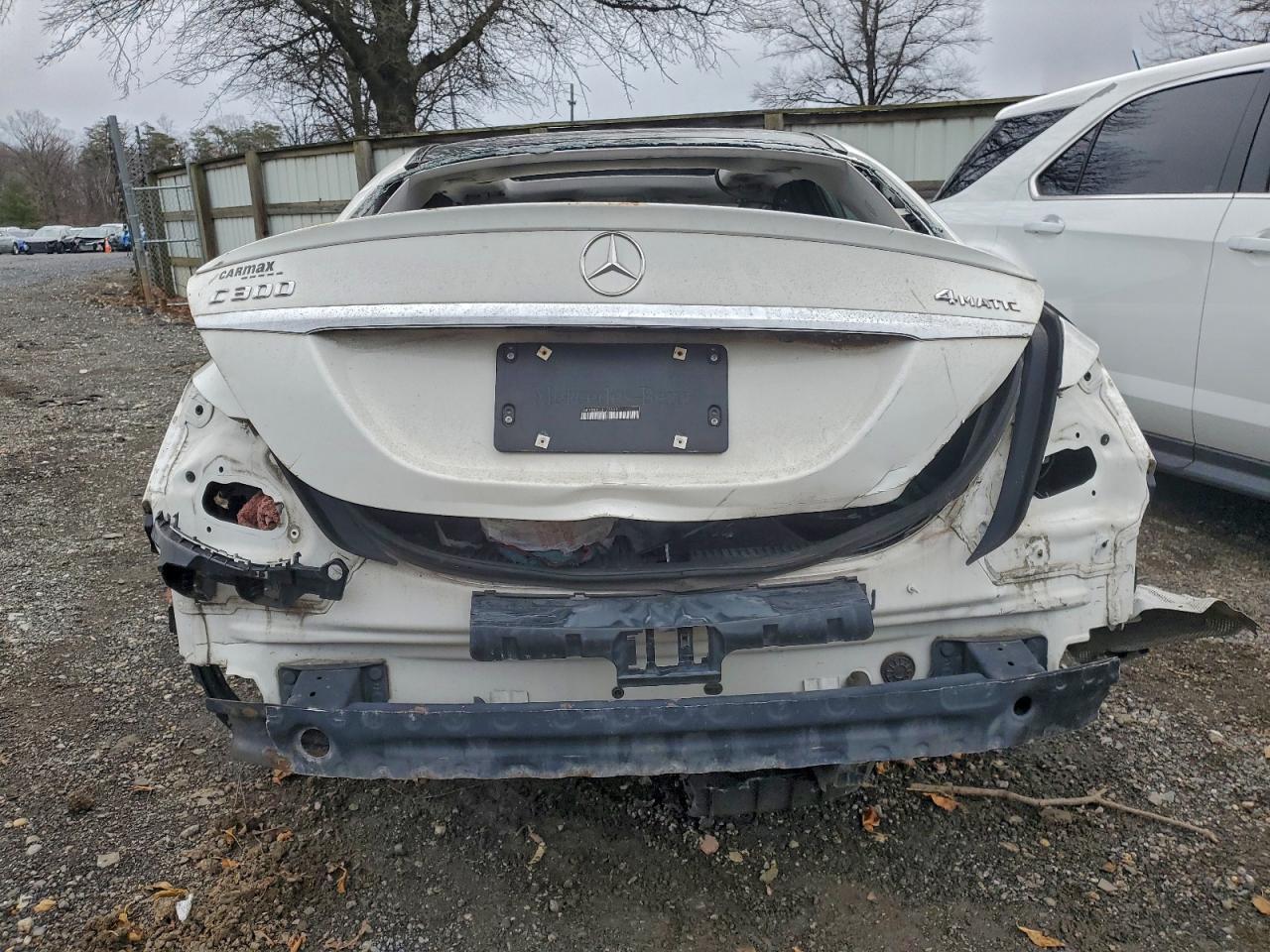 2016 MERCEDES-BENZ C-CLASS