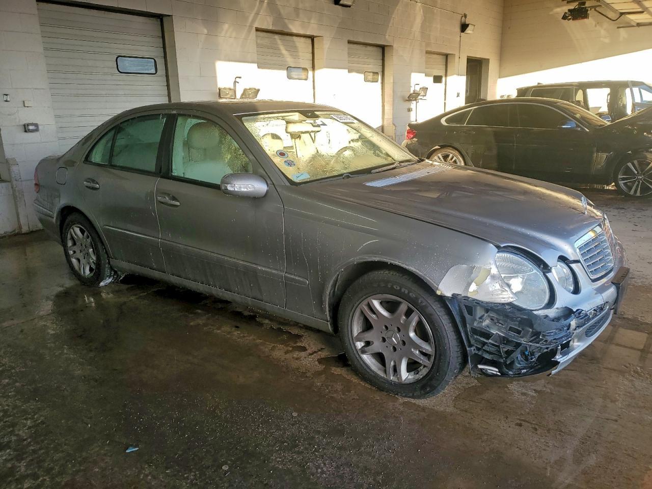 2006 MERCEDES-BENZ E-Class
