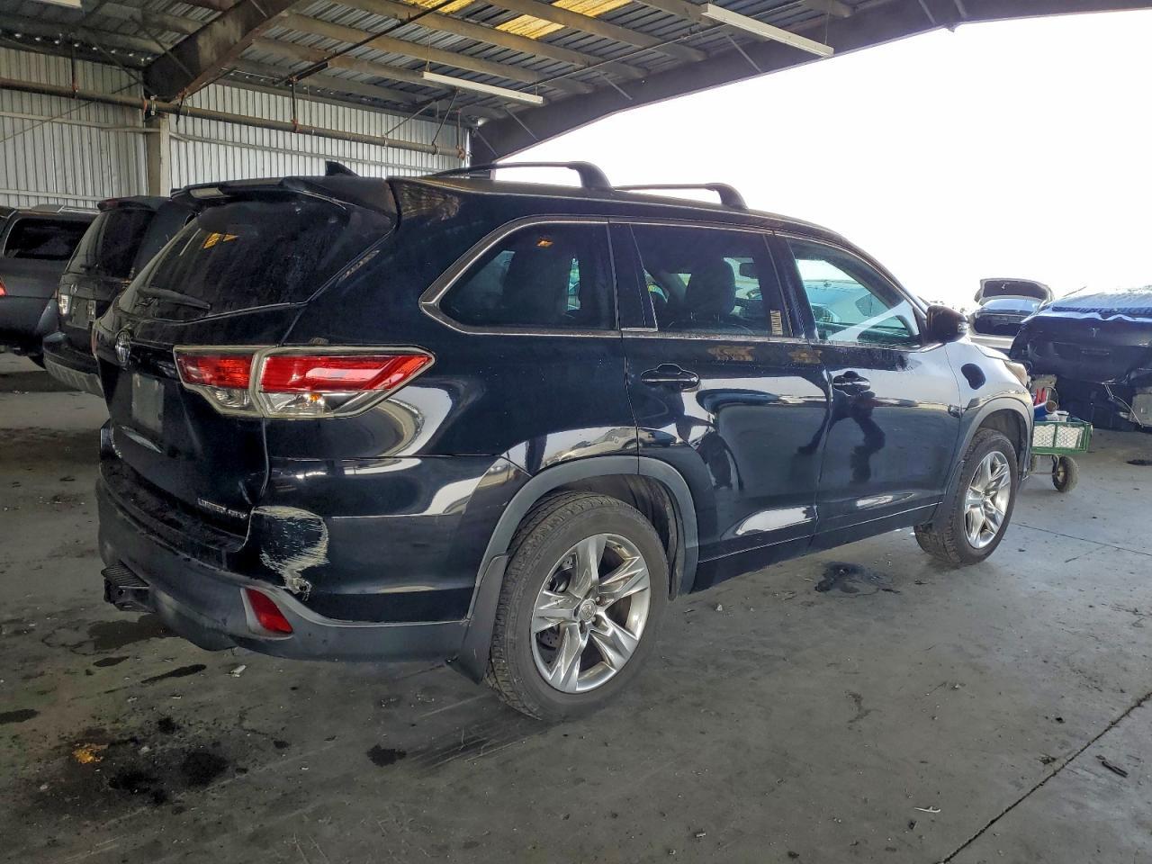 2014 TOYOTA HIGHLANDER