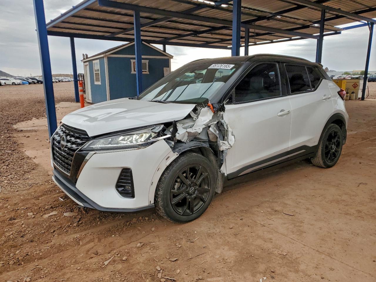 2023 NISSAN KICKS