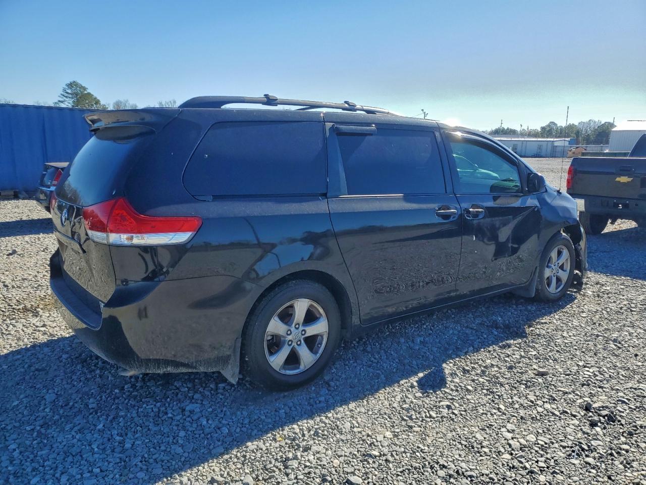 2014 TOYOTA SIENNA