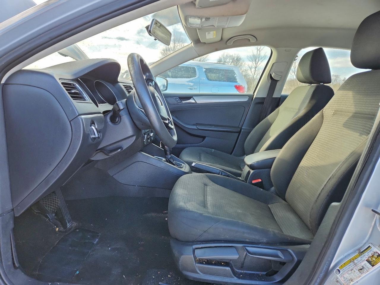 2015 VOLKSWAGEN JETTA
