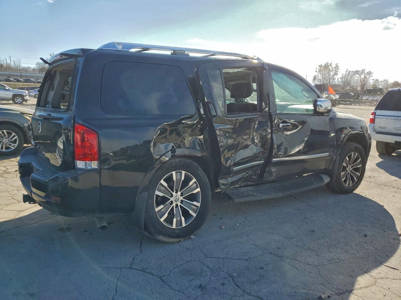 2015 NISSAN Armada