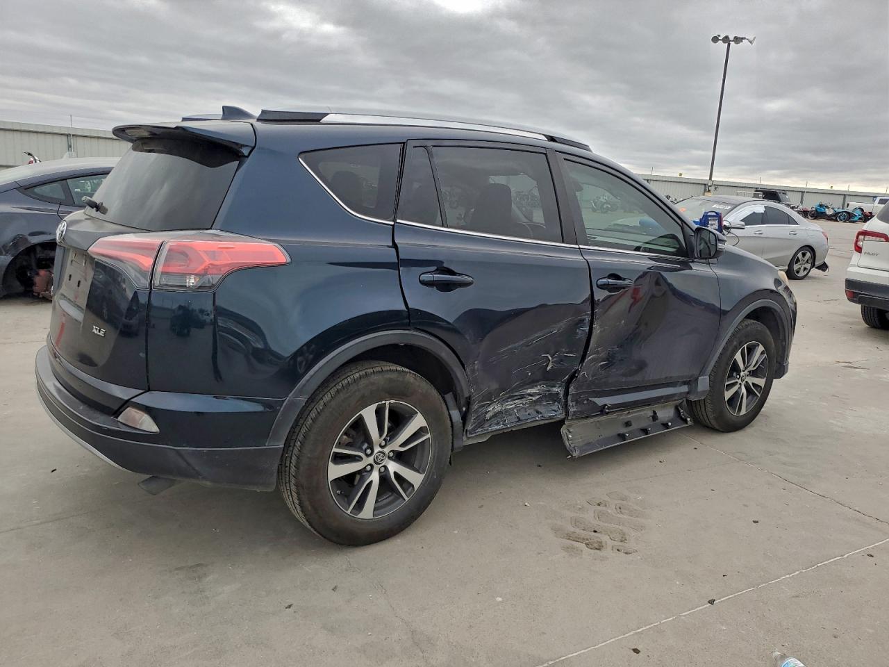 2017 TOYOTA RAV4