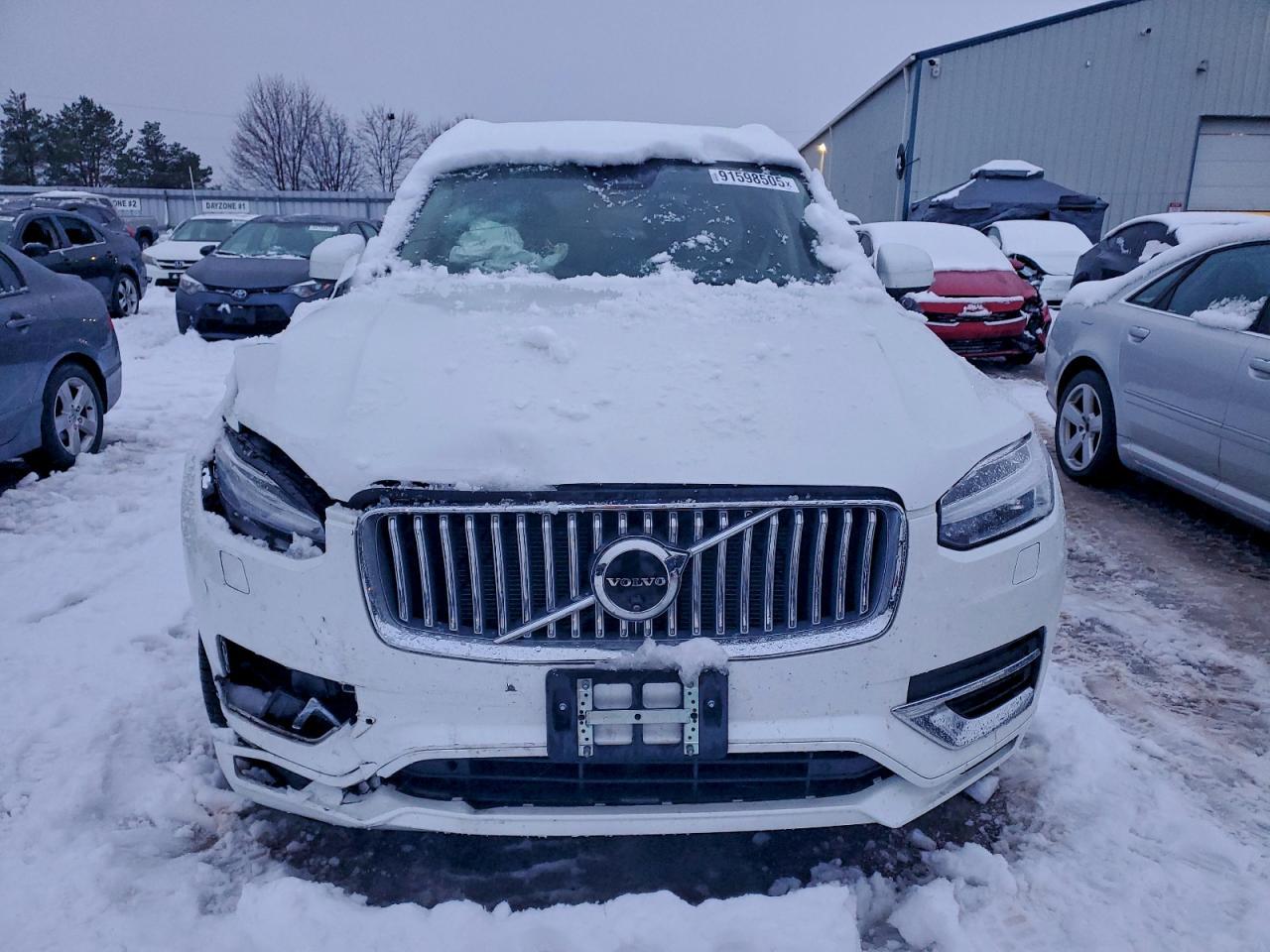 2024 VOLVO XC90