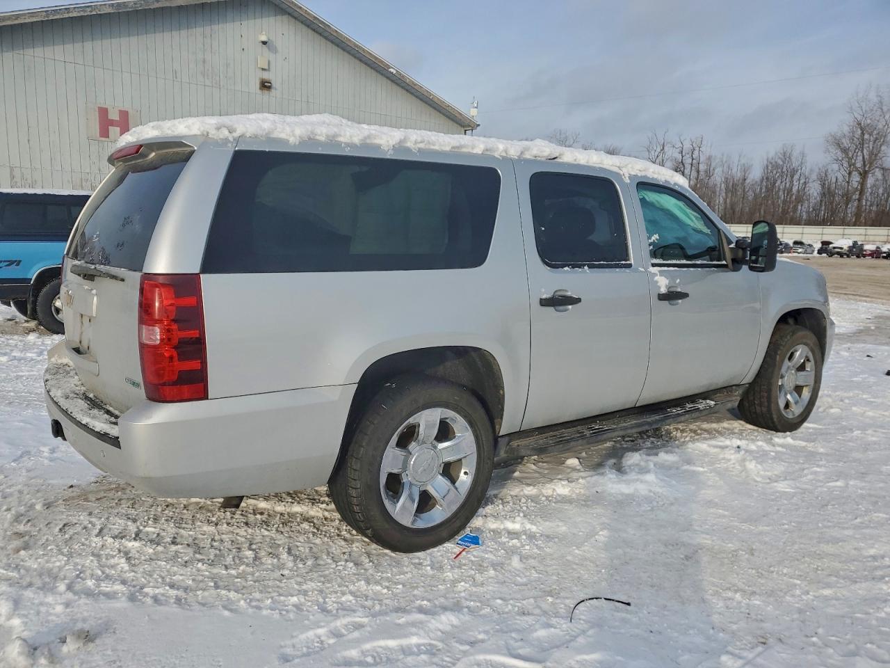 2011 CHEVROLET Suburban
