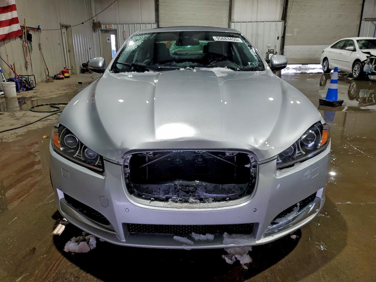 2013 JAGUAR XF