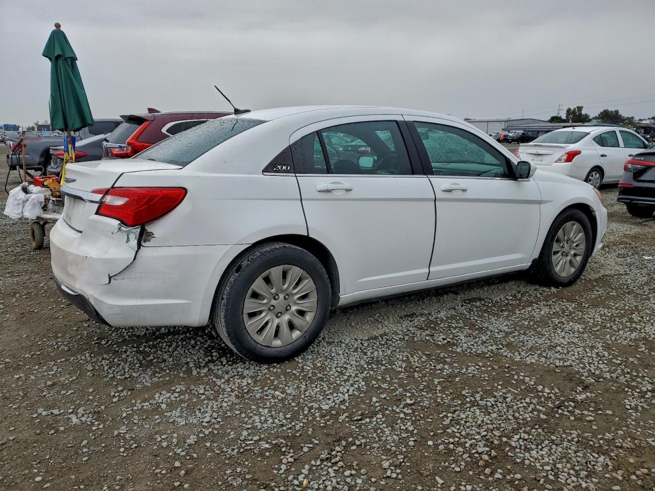 2012 CHRYSLER 200
