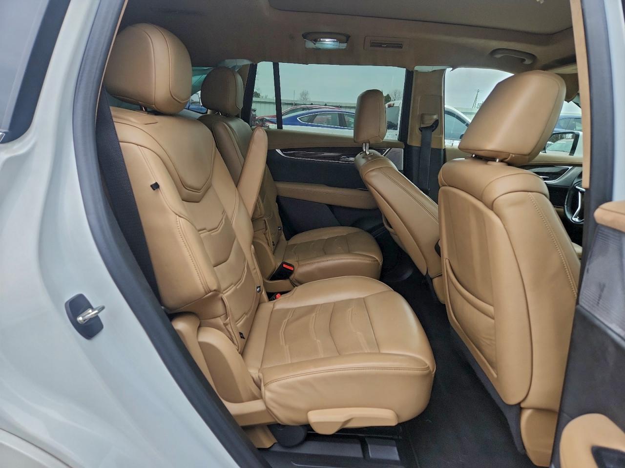 2022 CADILLAC XT6