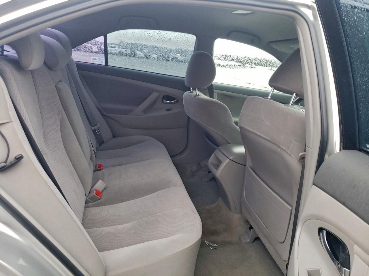 2011 TOYOTA CAMRY