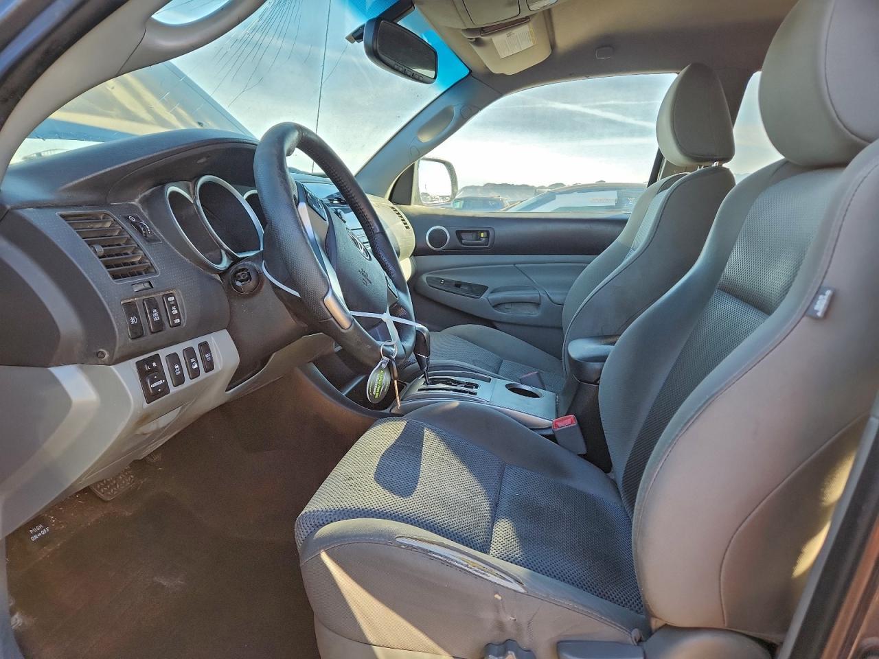 2012 TOYOTA TACOMA