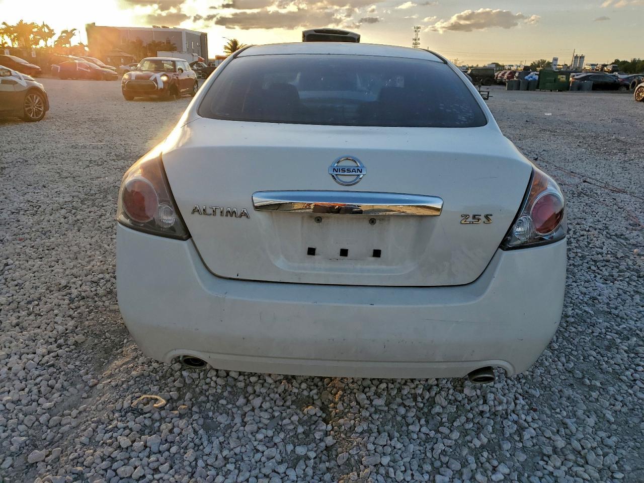 2012 NISSAN ALTIMA