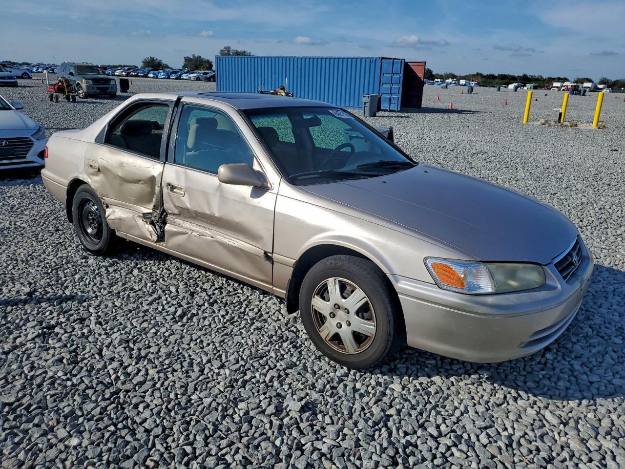 2001 TOYOTA CAMRY