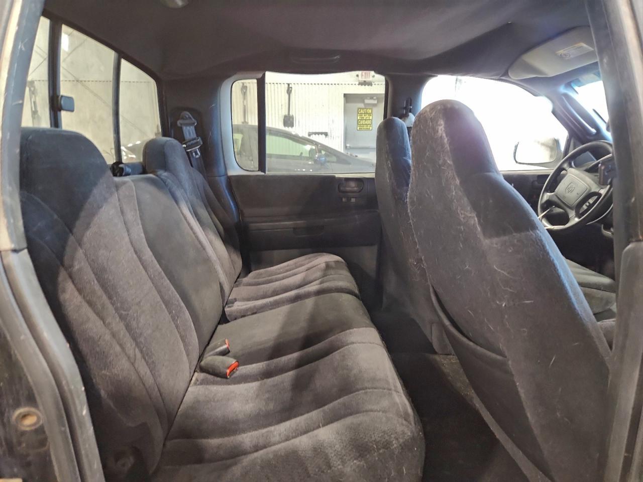 2004 DODGE Dakota